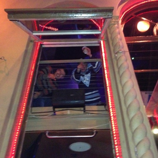 Foto scattata a Eleven Nightclub da Steven B. il 10/28/2012