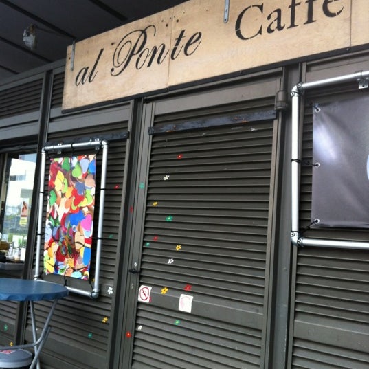Foto diambil di Al Ponte - Caffe&#39; Italiano oleh Nicole n. pada 11/26/2012