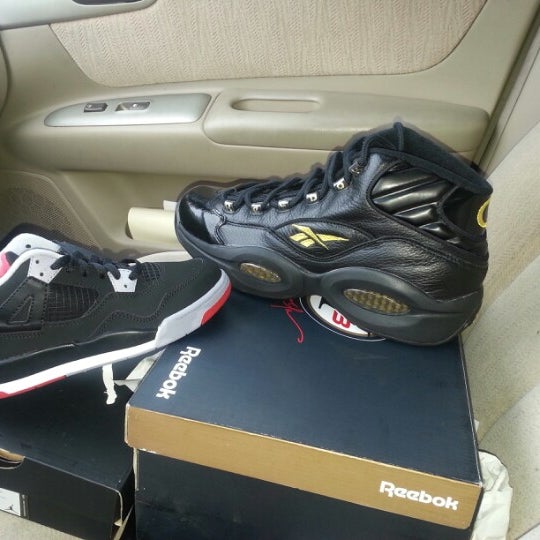 Foot Locker - Shoe Store in Wheaton-Glenmont