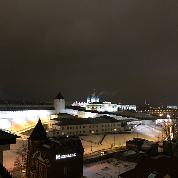 Foto scattata a Courtyard Kazan Kremlin da Aytekin K. il 11/22/2015