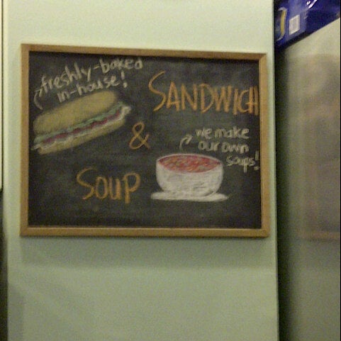 Снимок сделан в Bonchaz Bakery Cafe пользователем @gracecheung604 11/23/2012