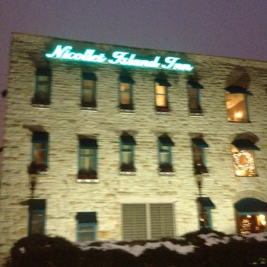 Photo taken at Nicollet Island Inn by Mary K. on 12/15/2012