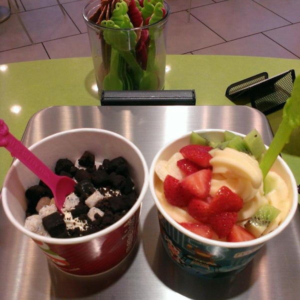 Photo taken at Menchie&#39;s by Menchie&#39;s on 6/5/2017