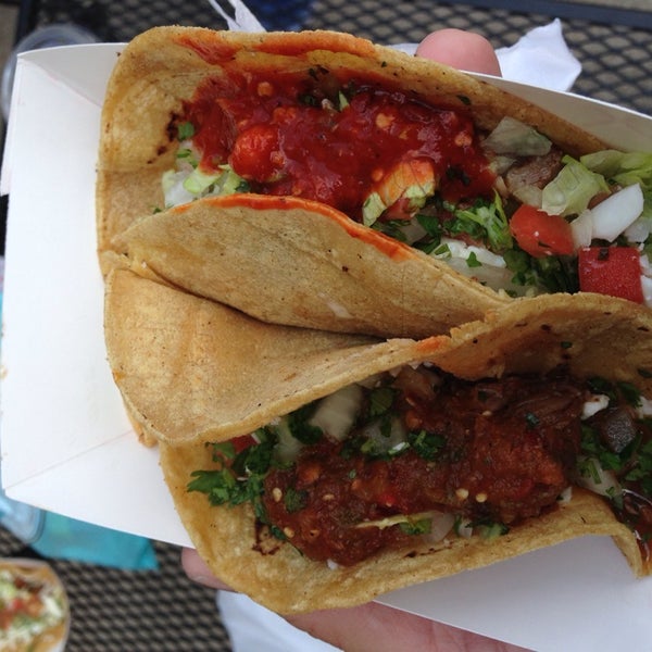 8/3/2013 tarihinde Francis A.ziyaretçi tarafından Edgar&#39;s Best Taco Shack'de çekilen fotoğraf