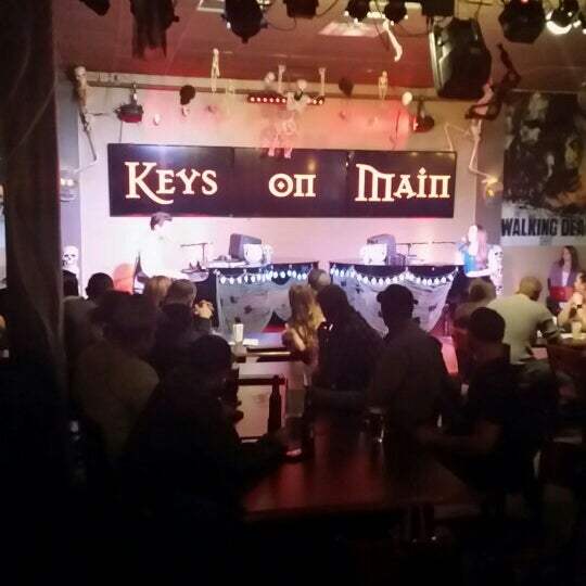 Photo taken at Keys On Main by Manuel R. on 10/25/2015