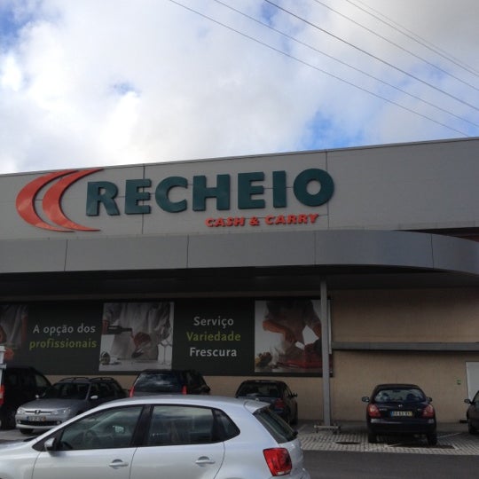 Recheio Cash & Carry Grocery Store