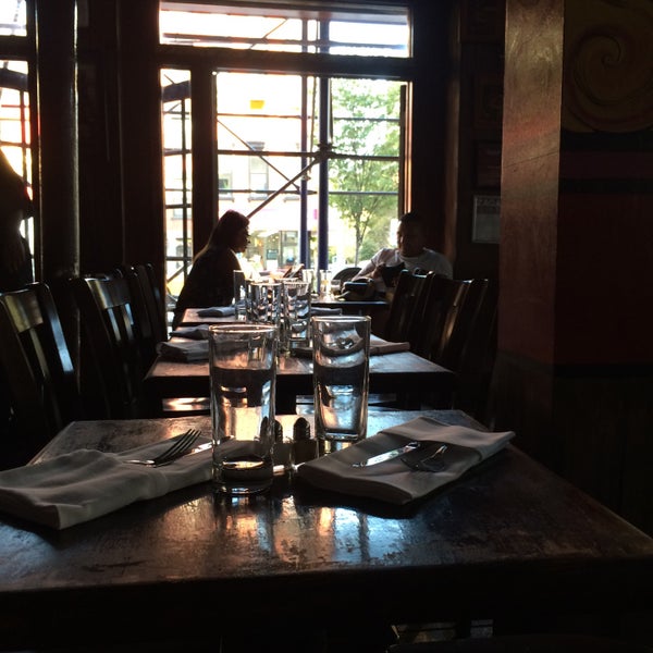 9/6/2015 tarihinde Ciaran G.ziyaretçi tarafından Mancora Peruvian Restaurant &amp; Bar'de çekilen fotoğraf