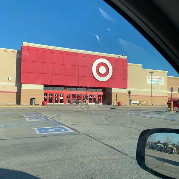 Target Iconic Box Target - Big Box Store