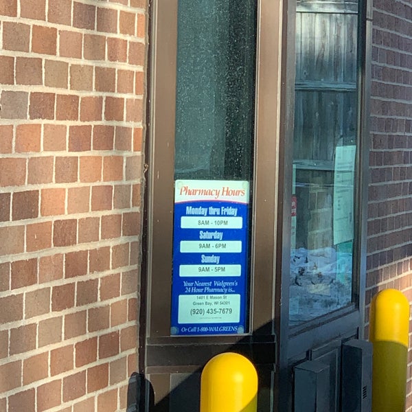 Walgreens 2204 University Ave