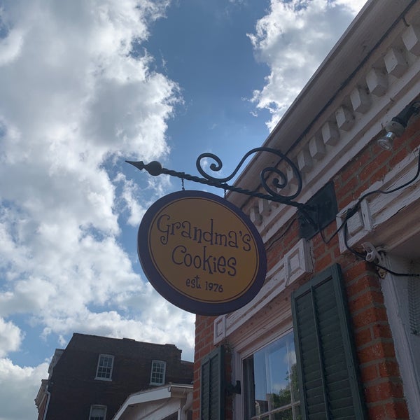 Grandma's Cookies Saint Charles 12 tips