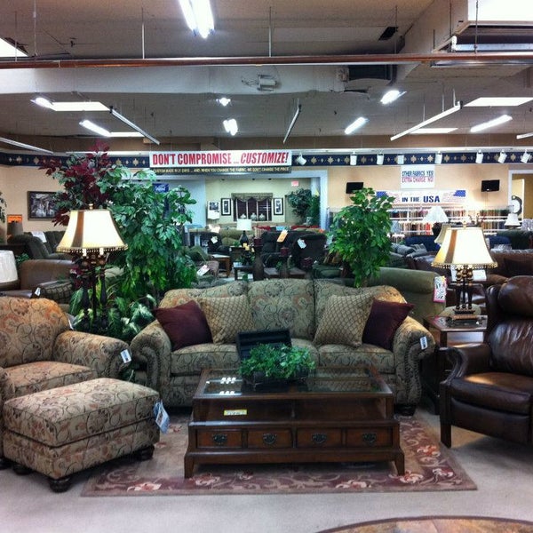 Sofas Unlimited Warehouse Outlet Baci Living Room