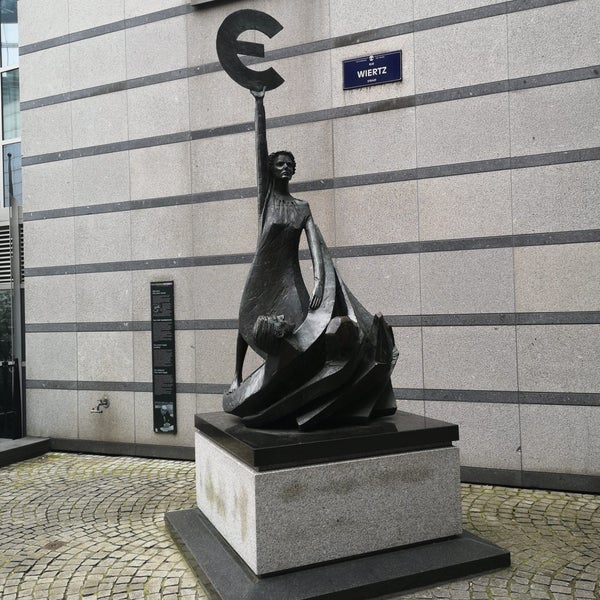 Euro statue - Brussel - Brussel, Brussel-Hoofdstad