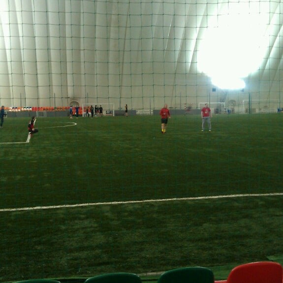 Манеж фк локомотив. Манеж черкизово. Манеж локомотива на черкизовской. Малый манеж локомотив. Манеж локомотива.