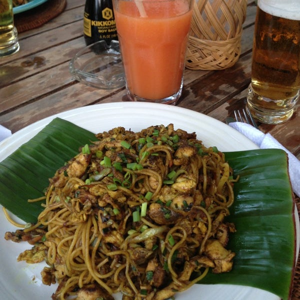 Снимок сделан в Balicana Asian Cuisine пользователем Tanya P. 6/17/2013