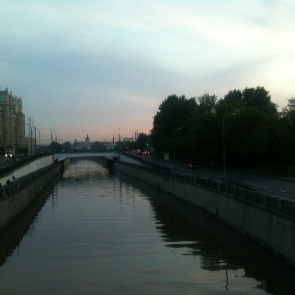 Комиссариатский мост москва
