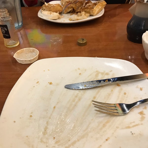 Photo taken at Dame&#39;s Chicken &amp; Waffles by Will W. on 12/15/2018