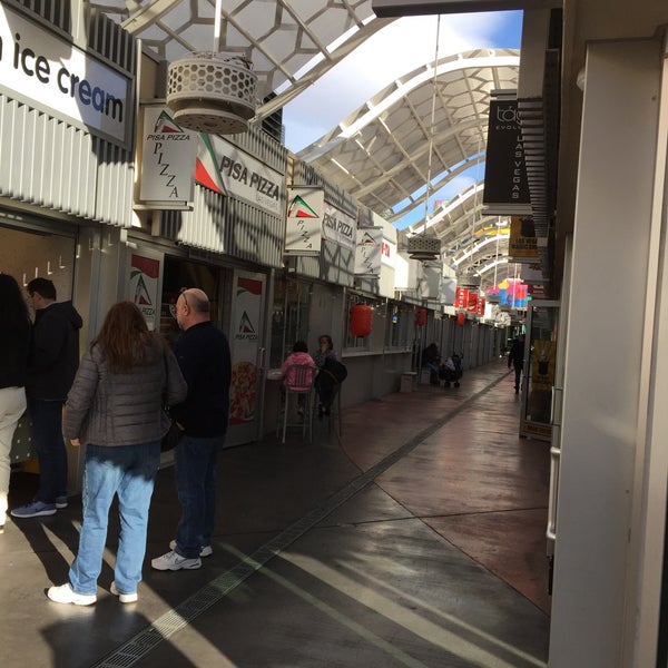 1/2/2017 tarihinde Ron N.ziyaretçi tarafından Grand Bazaar Shops Las Vegas'de çekilen fotoğraf