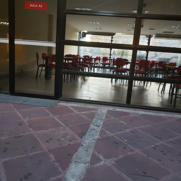 Foto diambil di Universidad Autónoma de Asunción oleh Anahi A. pada 10/23/2019