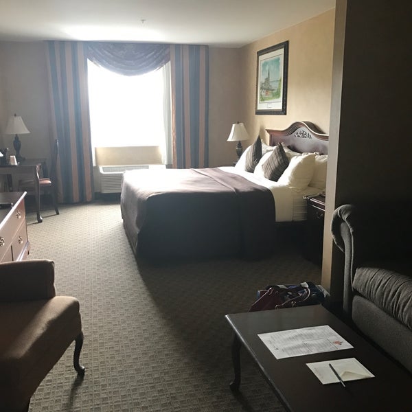 Photos At The Irish Cottage Boutique Hotel Galena Il