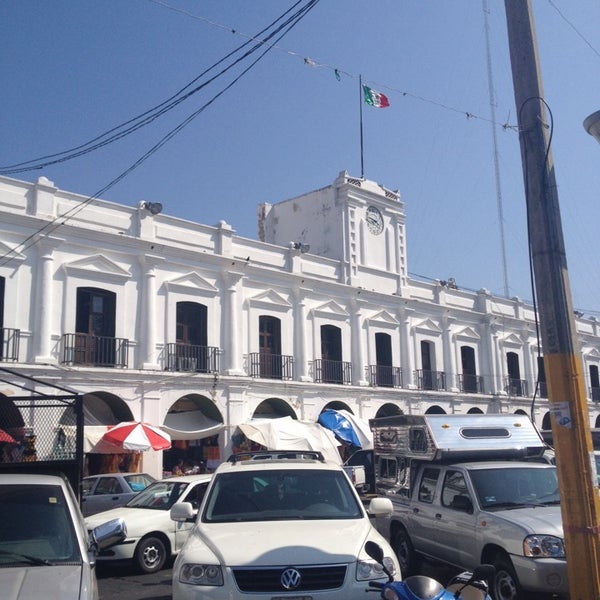 Photo taken at Palacio Municipal. H.  C. Juchitan De Zaragoza by Cynthia L. on 2/5/2014