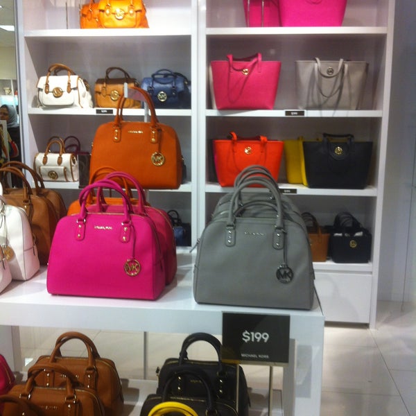 Michael Kors - Accessories Store in Orlando