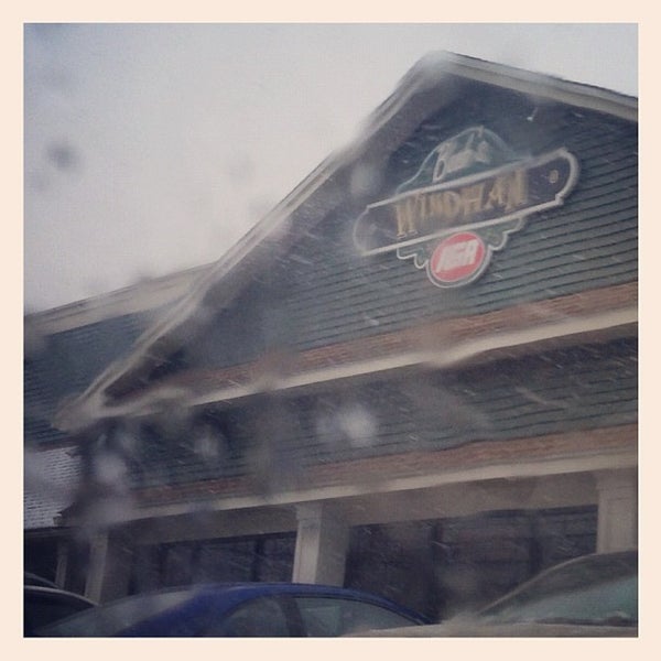 Bob's Windham IGA Grocery Store in Willimantic