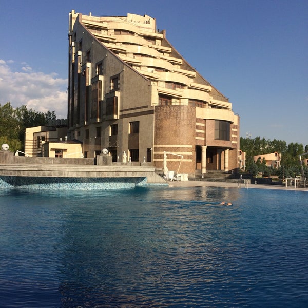 Multi Grand Pharaon Hotel бассейн