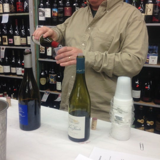 Photo taken at Paul&#39;s Wine and Spirits by ❀mihoko❀ on 12/1/2012
