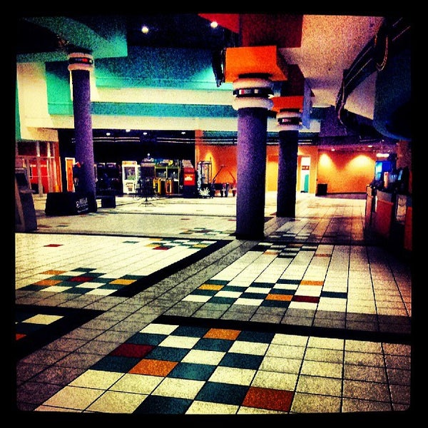Collection 92+ Background Images Regal Colonie Center & Rpx Photos Sharp