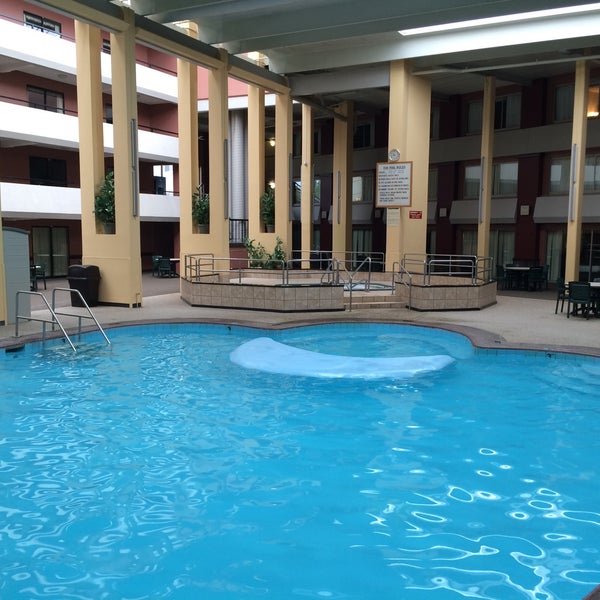 Grand Hotel Minot, ND