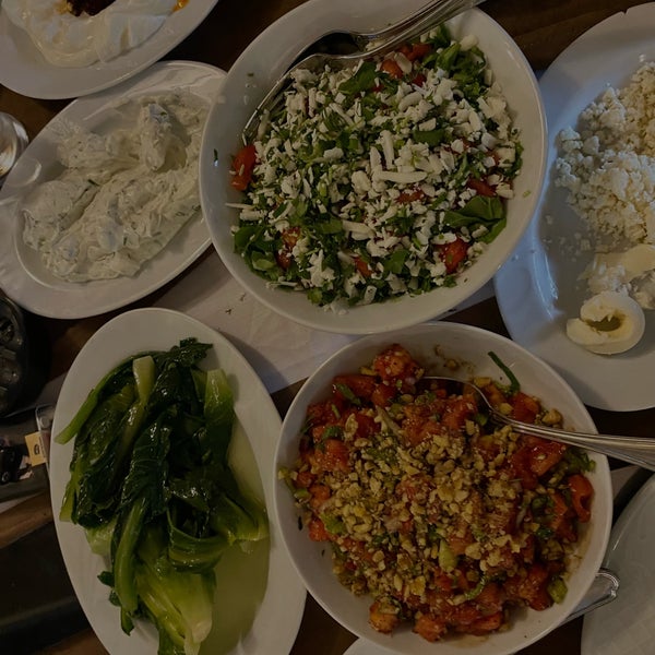 Das Foto wurde bei Zervan Restaurant &amp; Ocakbaşı von Ebru E. am 11/2/2021 aufgenommen