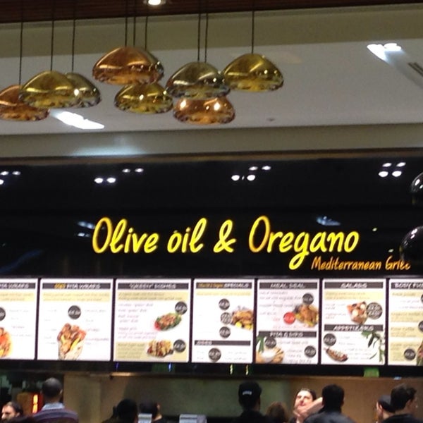 Photo taken at Olive Oil &amp; Oregano by Chichicken on 2/22/2014