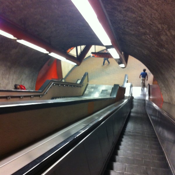 Fotos en Metro San Pedro De Los Pinos (Línea 7) San Pedro de los Pinos 9 tips de 1937 visitantes Fotos en Metro San Pedro De Los Pinos (Línea 7) San Pedro de los Pinos 9 tips de 1937 visitantes