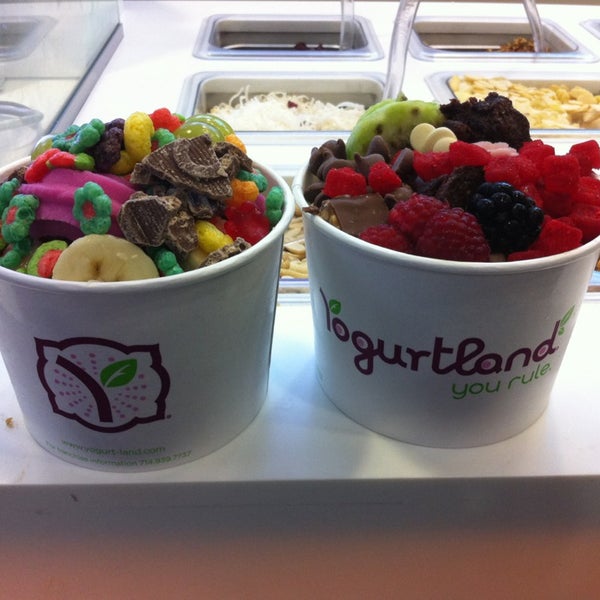 Yogurtland (Ahora cerrado) Av. Paseo de la Reforma 222