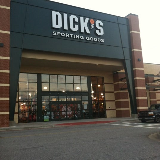 Dick S Sporting Goods 8 Tips From 508 Visitors