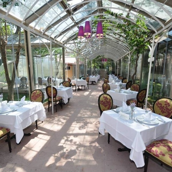Villa Levante Cafe & Restaurant Bornova, İzmir