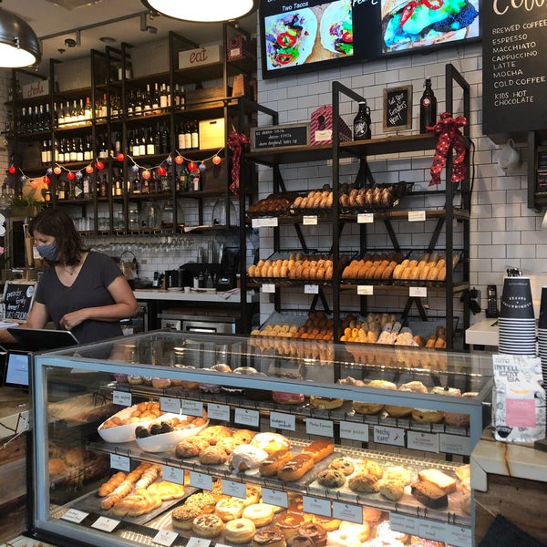 10/2/2020 tarihinde JH H.ziyaretçi tarafından Good Company Doughnuts &amp; Cafe'de çekilen fotoğraf