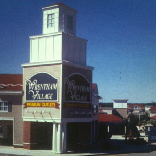 Wrentham Village Premium Outlets - 1 Premium Outlet Blvd