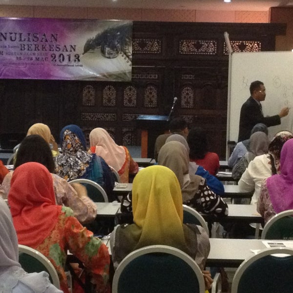 Photos at Perbadanan Adat Melayu Dan Warisan Negeri Selangor 