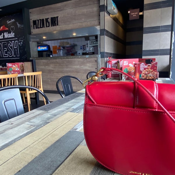 Pizza Hut Pizzeria in Ipoh