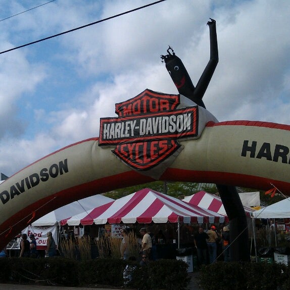 Foto tomada en House of Harley-Davidson  por Tina B. el 8/31/2013