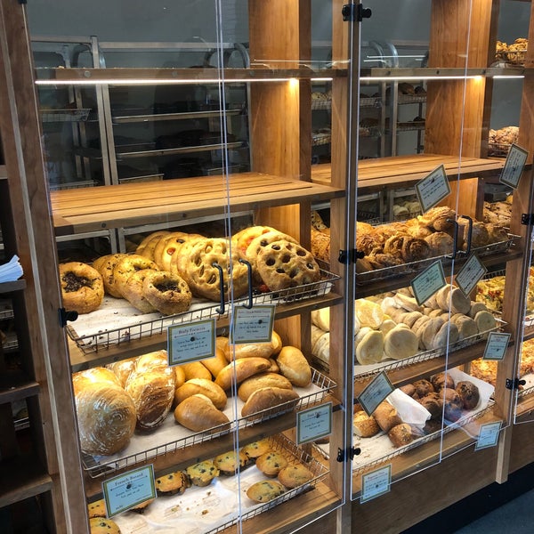 9/19/2019 tarihinde Rod S.ziyaretçi tarafından Arizmendi Bakery'de çekilen fotoğraf