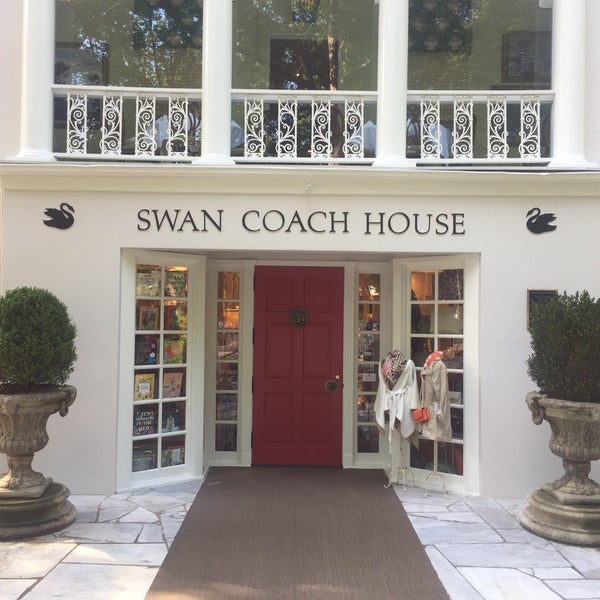 Foto tirada no(a) Atlanta History Center - Swan House por Doris E. em 9/17/2016