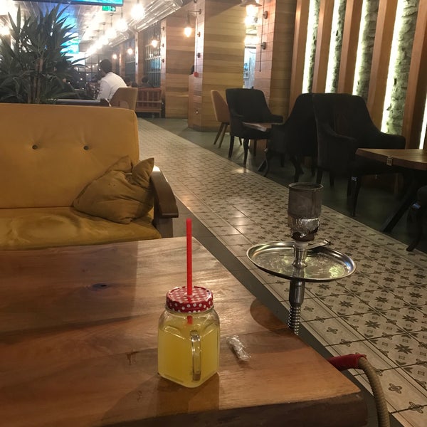 Photo taken at Hookah Terrace Coffe by Fırat A. on 5/29/2017