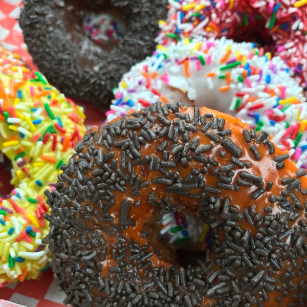 Harmony Donuts Donut Shop in North Vancouver