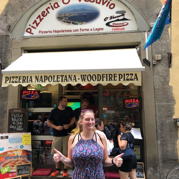 Photo taken at Pizzeria O&#39; Vesuvio Napoletana Forno Legna by Maddie M. on 7/28/2018