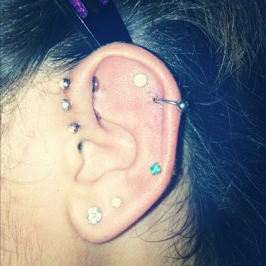Colourbox body deals piercing