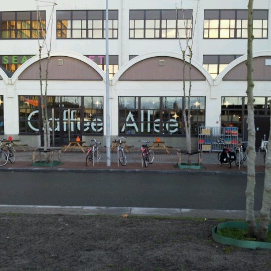 12/10/2012 tarihinde Kees F.ziyaretçi tarafından Caffee Allee'de çekilen fotoğraf