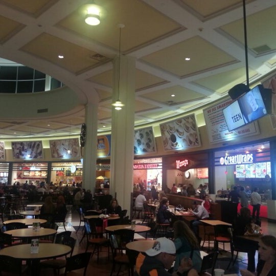 Wolfchase Mall Food Court, Memphis, Tennessee. Editorial Photo - Image of  memphis, park: 62864291