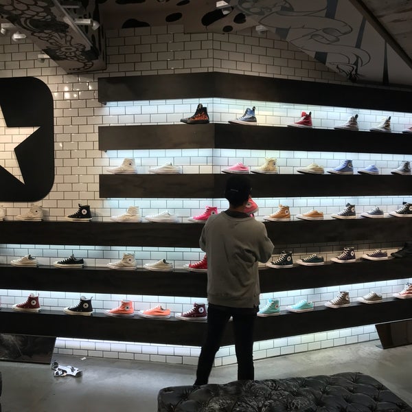 Converse Now Closed Downtown San Francisco Union Square 19